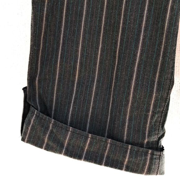 Roxy Cuffed Shorts - Picture 2 of 8